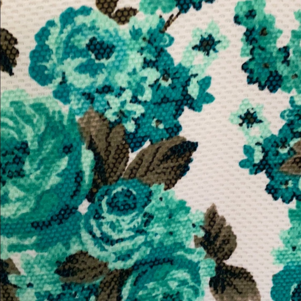 Floral Plunge Dress - Picture 3 of 7
